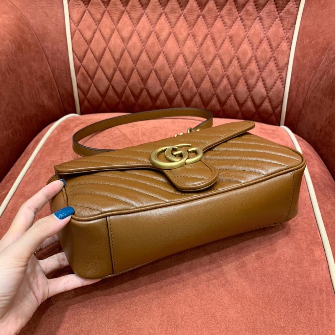 Gucci GG Marmont small matelasse shoulder bag 26cm