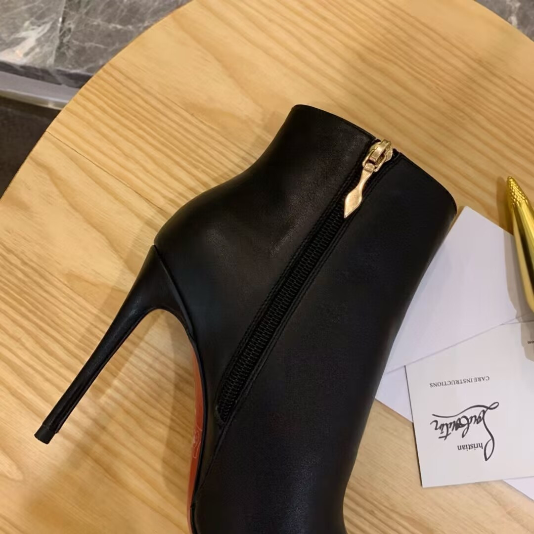 UA Christian Louboutin Miss Z Booty 100 mm Low Boots Calf leather Black