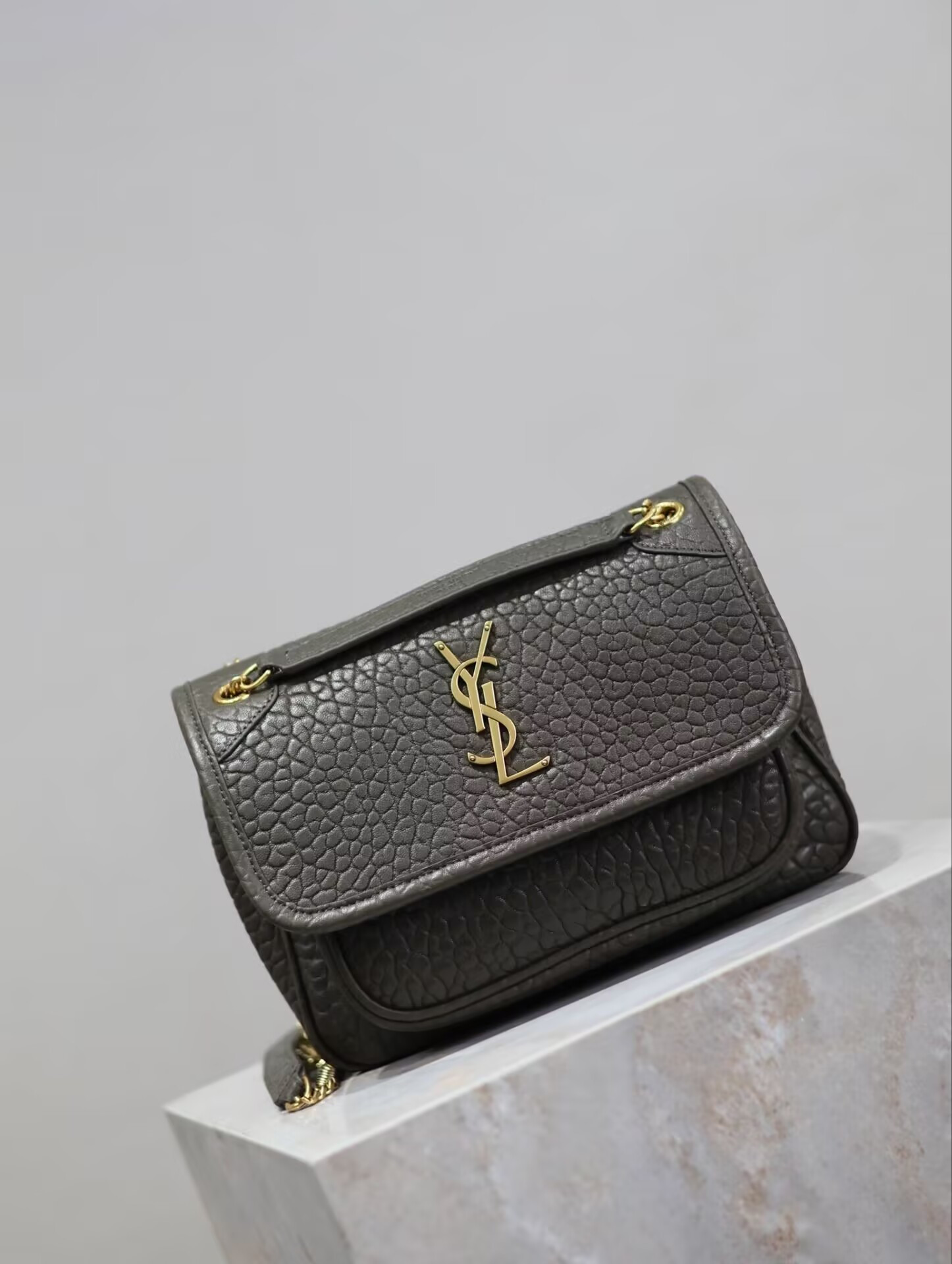 YSL Niki Mini in grained lambskin 828736 12.5x18x5cm