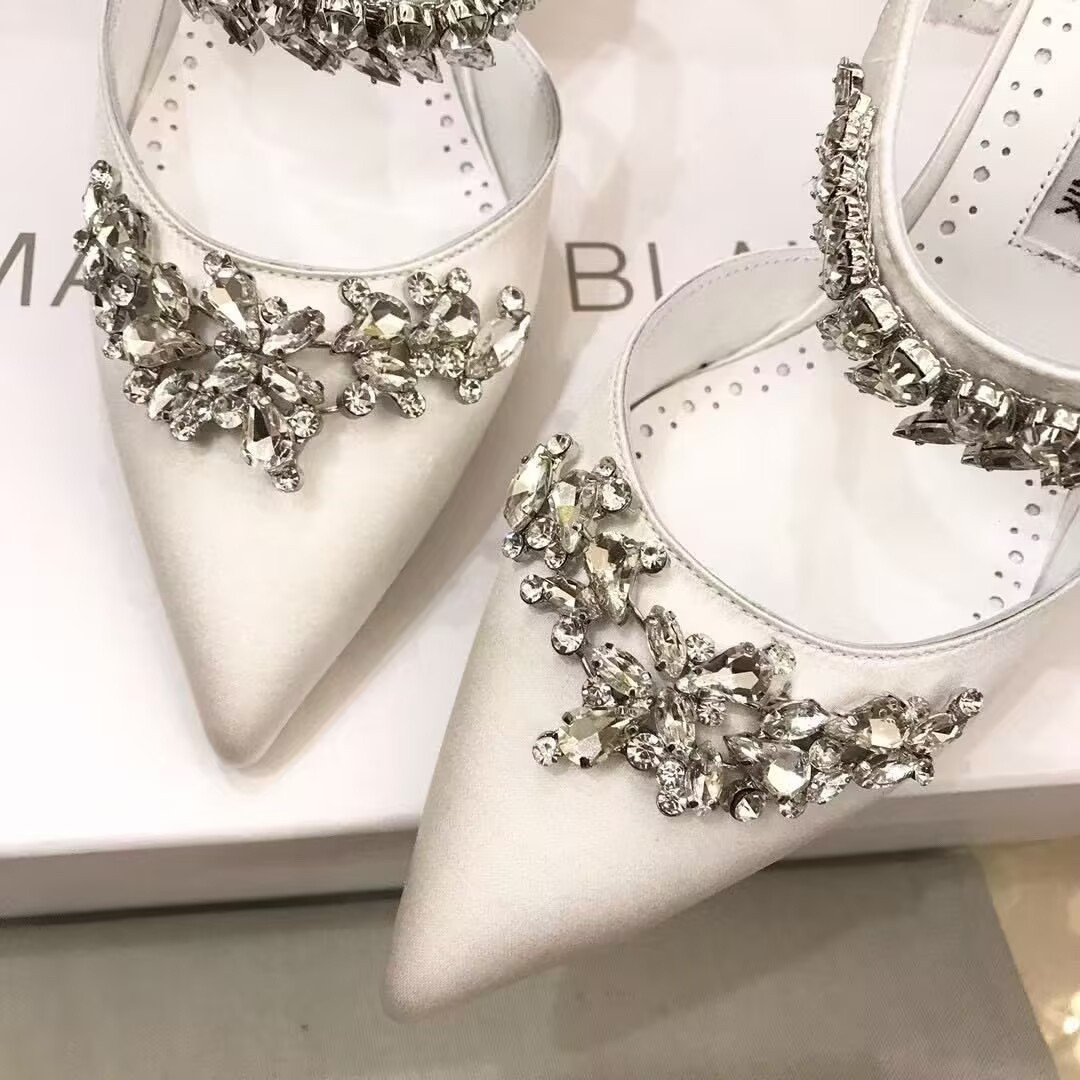 UA MANOLO BLAHNIK Shoes