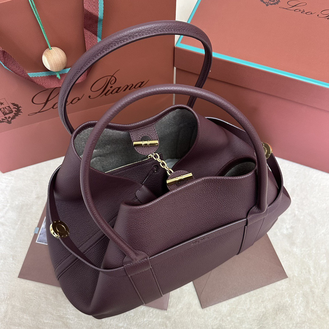 Loro Piana Large Ghiera Shopper 40 X 26 X 18CM