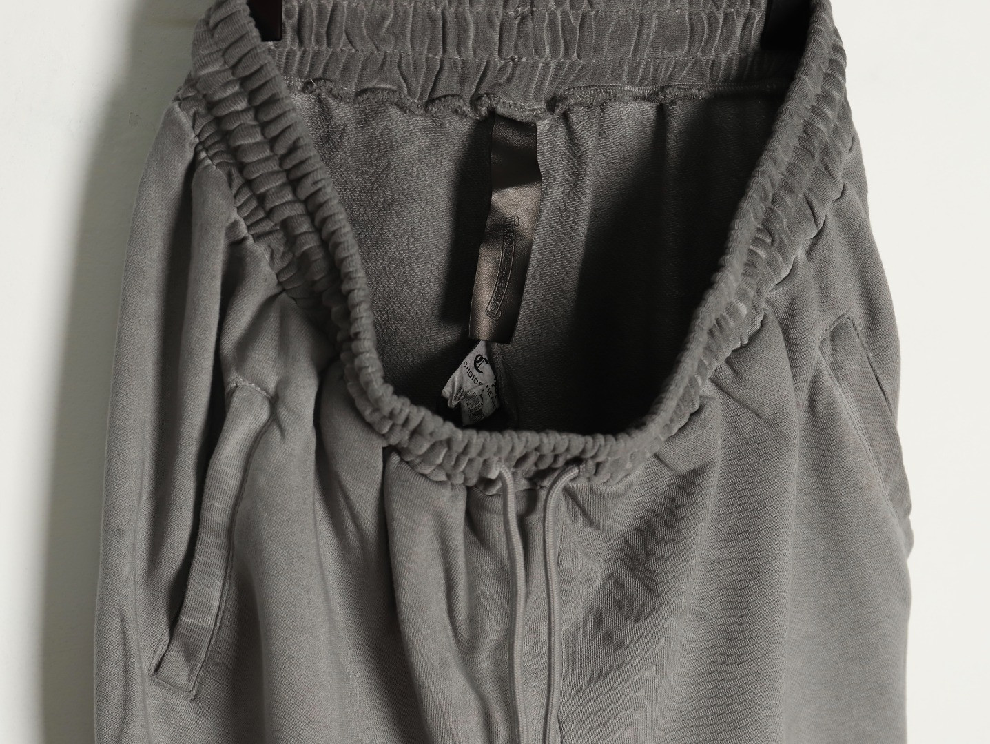 Ch*0me He**ts shorts