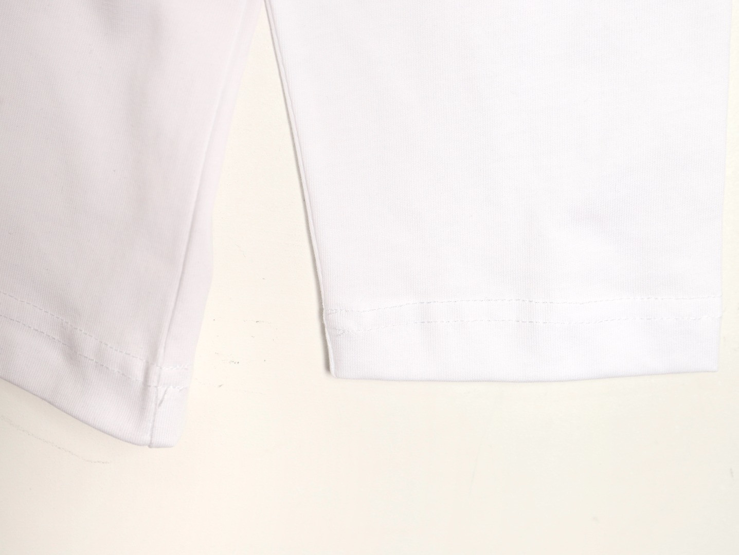 Gucci Long-sleeved T-shirt