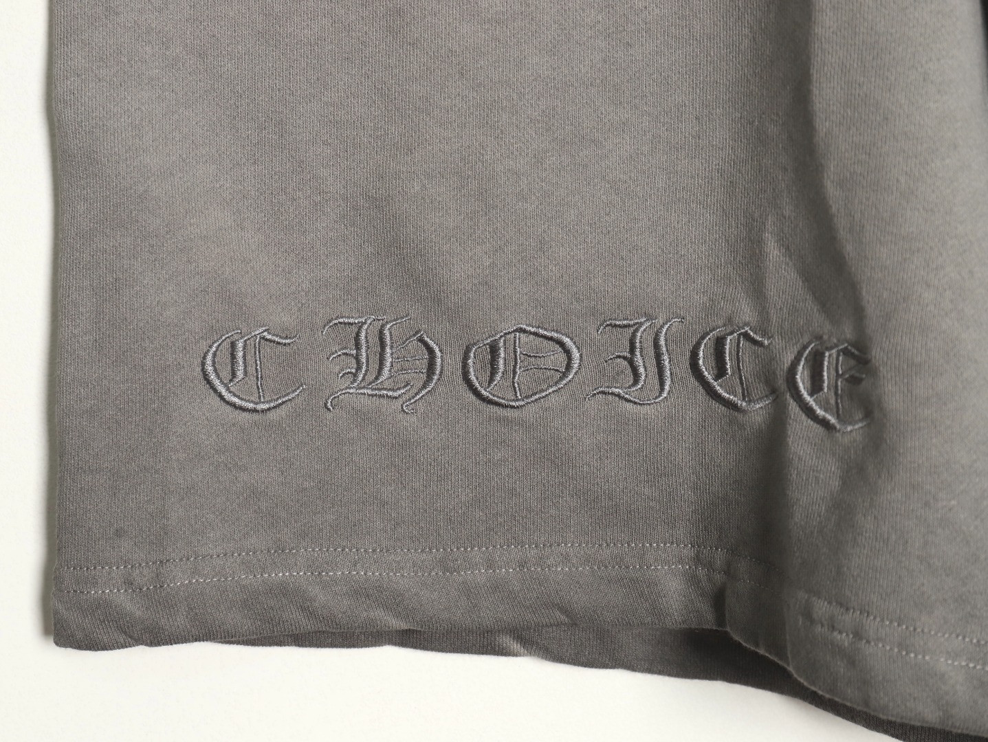 Ch*0me He**ts shorts