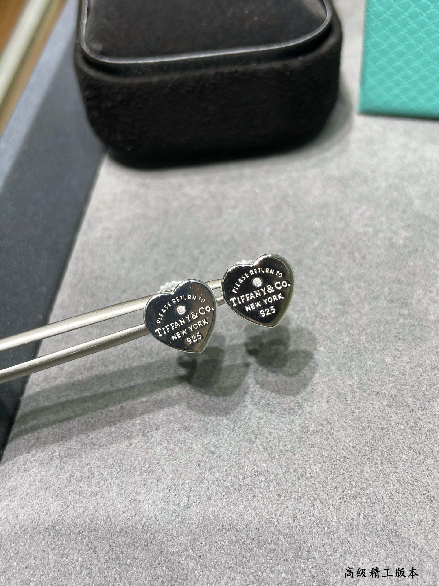 Tiffany & Co. Heart Stud Earrings in Sterling Silver Ag925