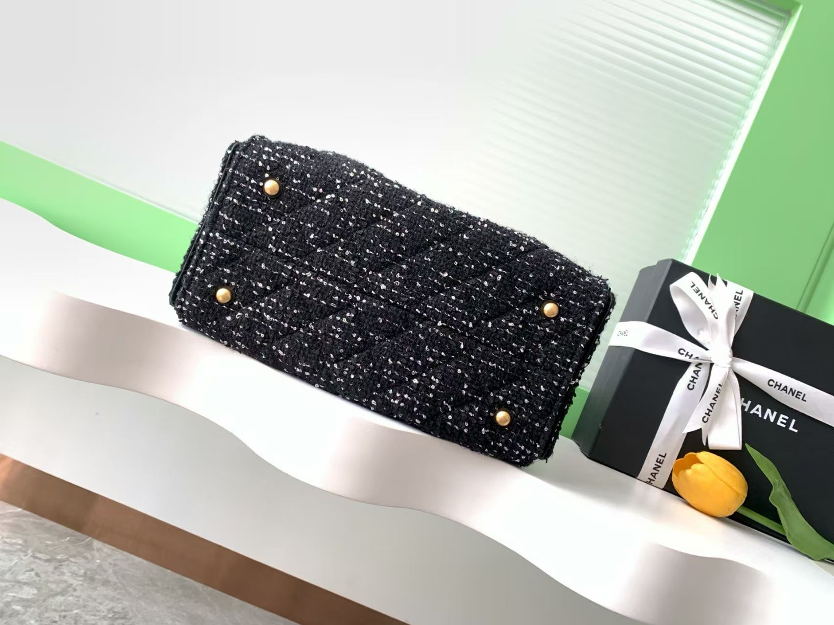 Chanel 25 Bucket Tweed Bag 26x30x14cm