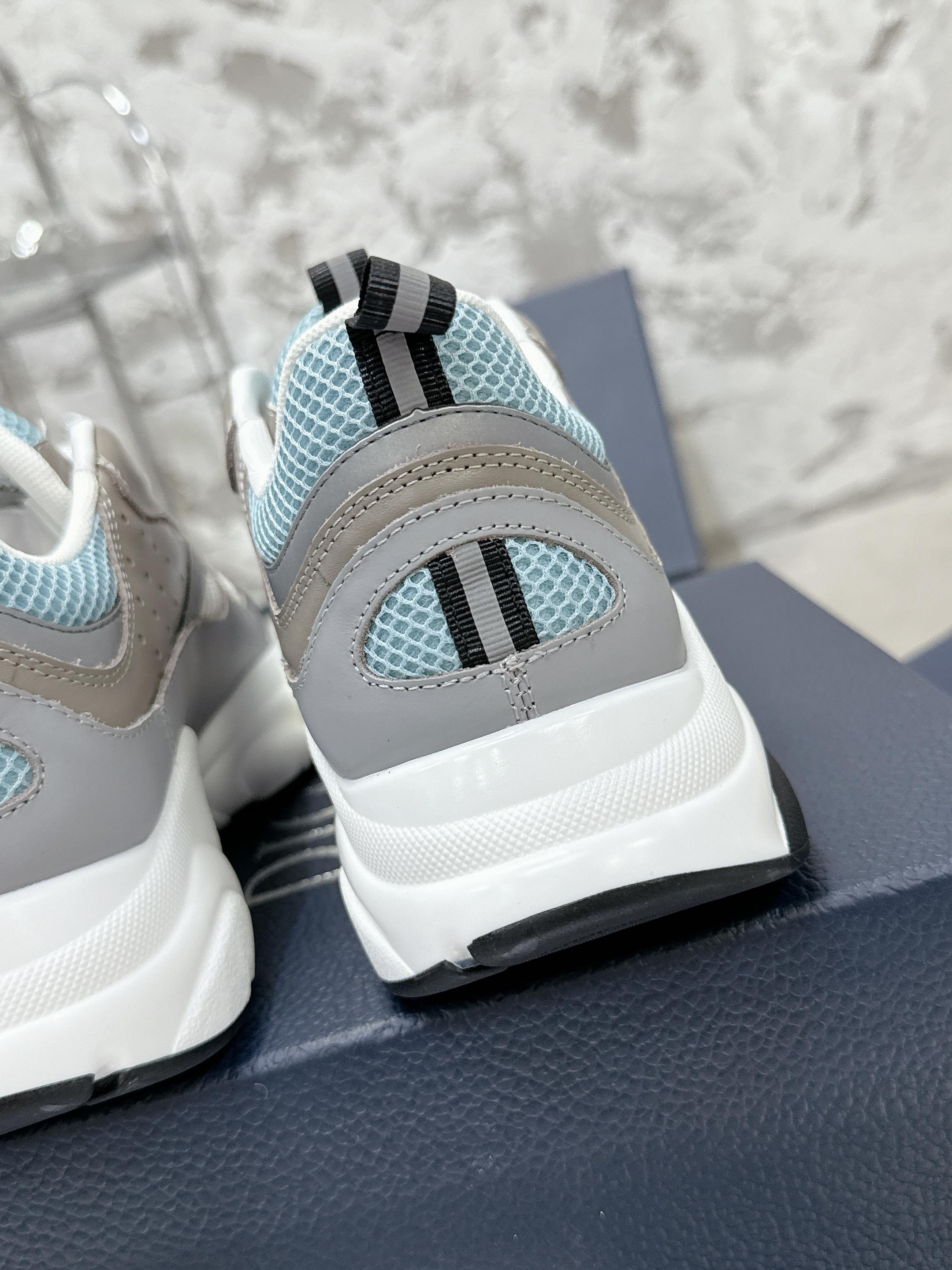 UA Dior B22 Sneaker