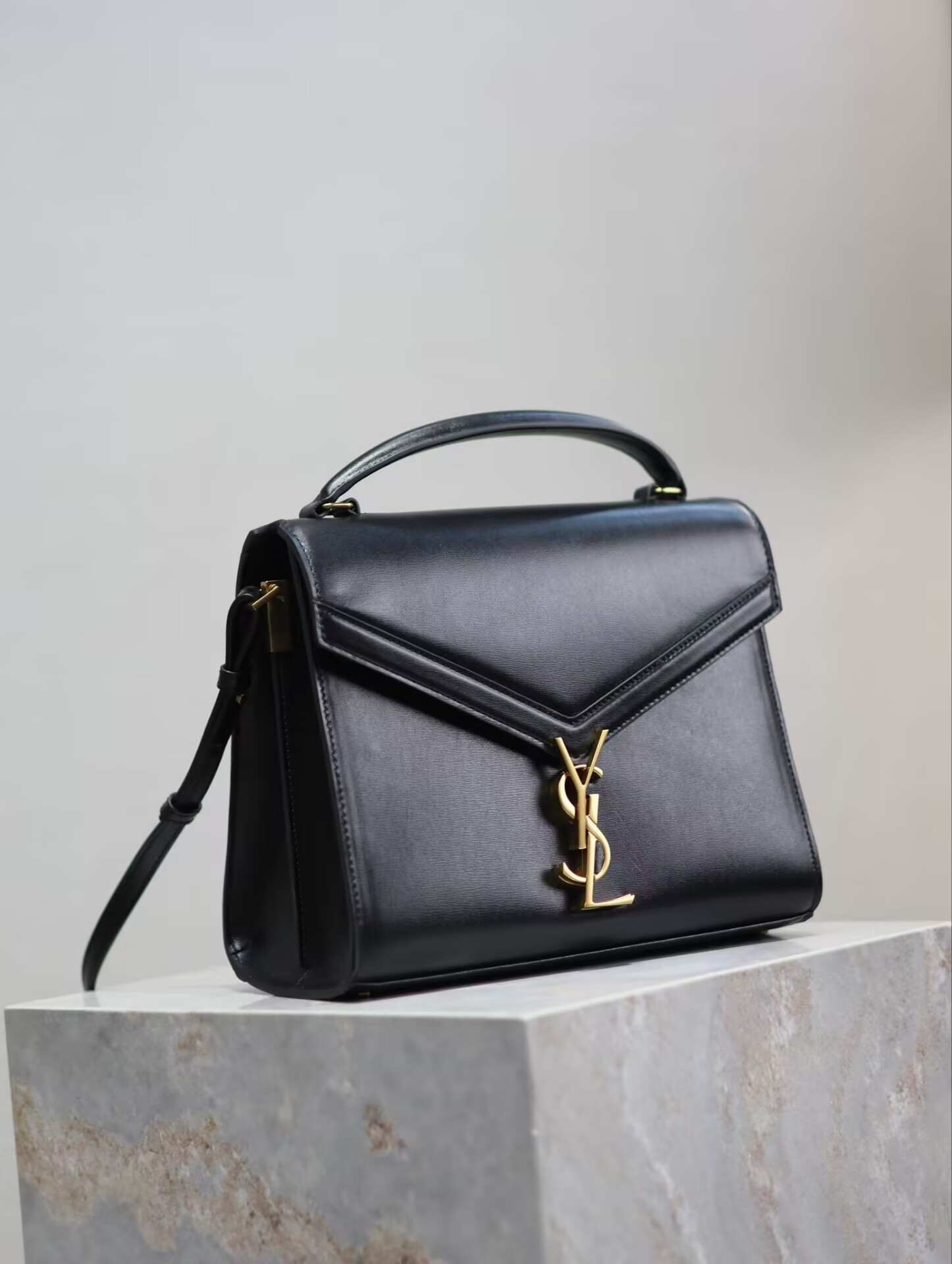 YSL Cassandra Top Handle Bag 24.5x20x11.5cm