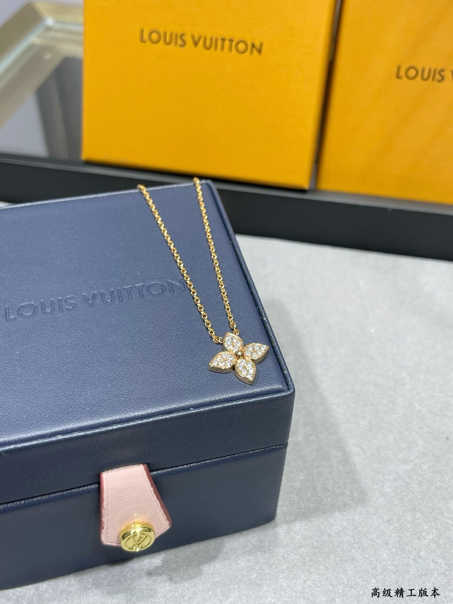 LV Single Flower Full Diamond Necklace