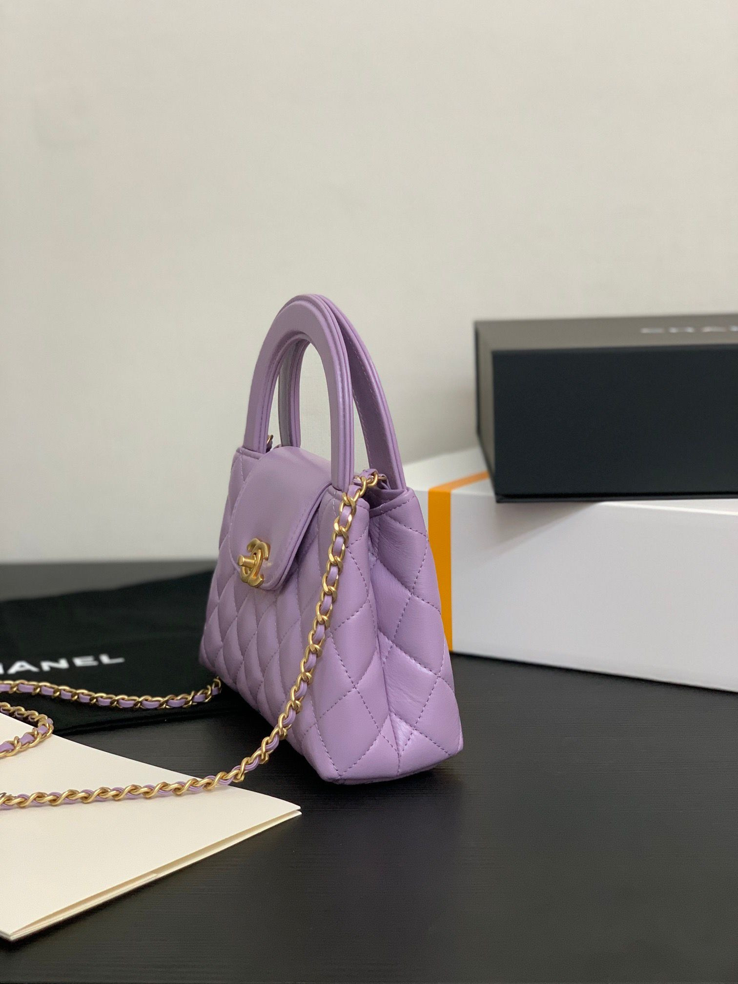 CHANEL 23 Kelly 19X13X7cm