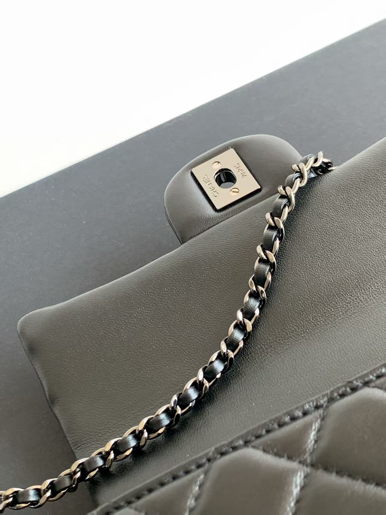 CHANEL Mini CF handle 20x12x6cm