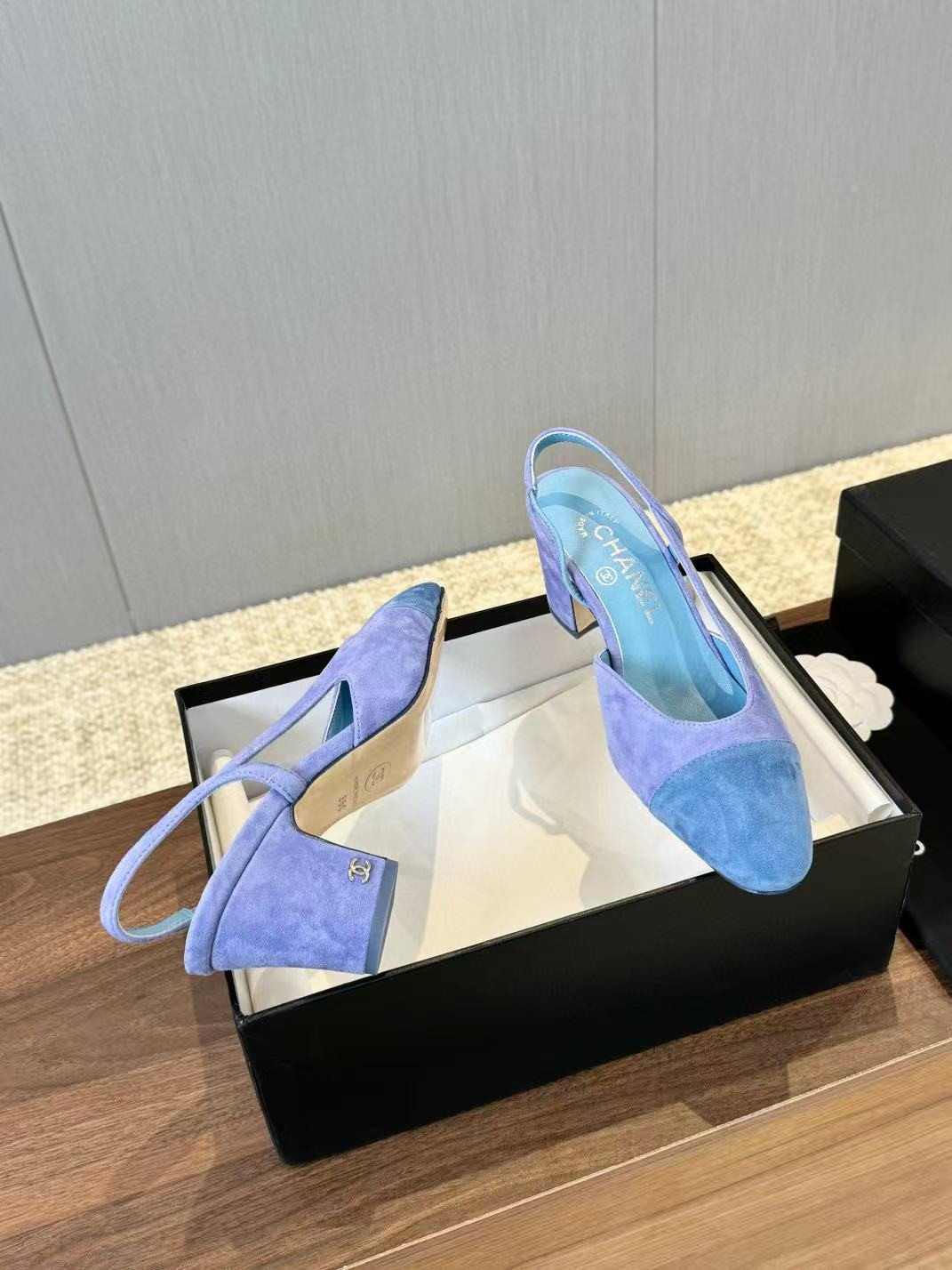 UA CHANEL SLINGBACKS