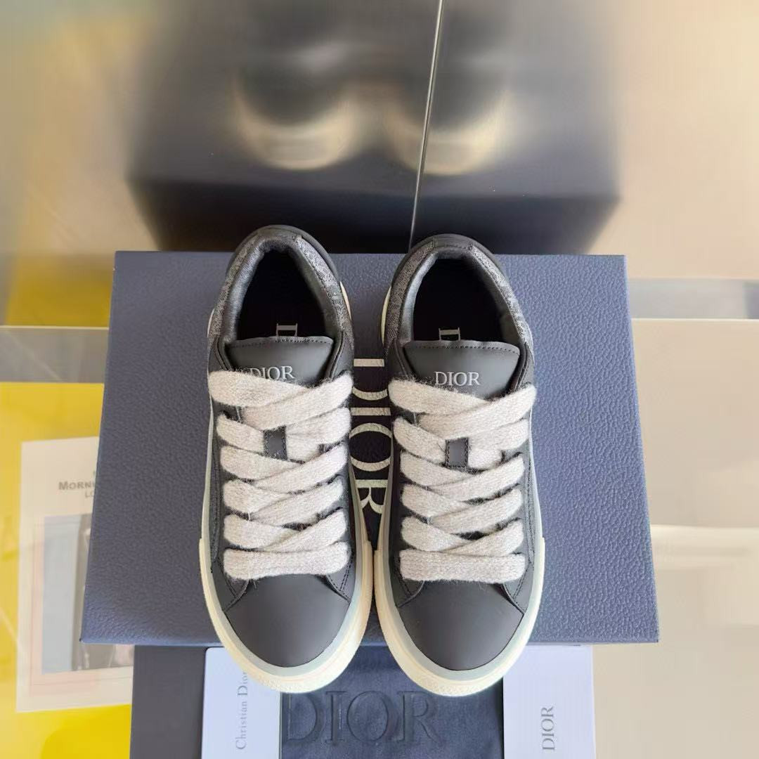 UA Dior B33 Sneaker