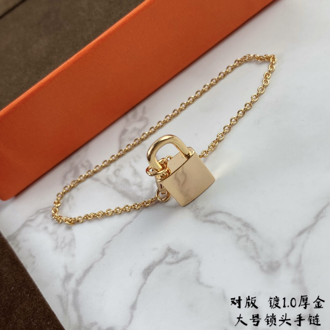 Hermes large padlock Bracelet