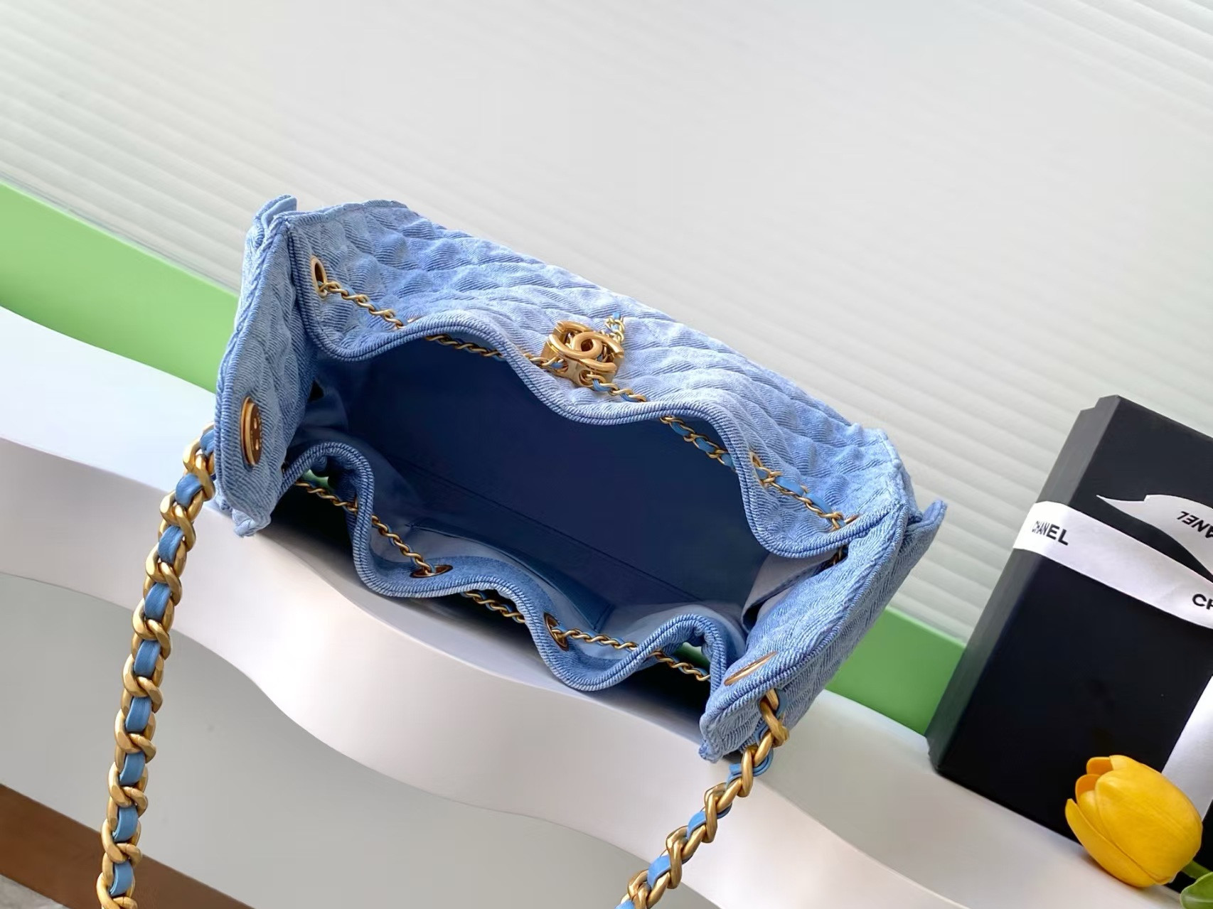 CHANEL 25C Bucket Bag 26x30x14cm