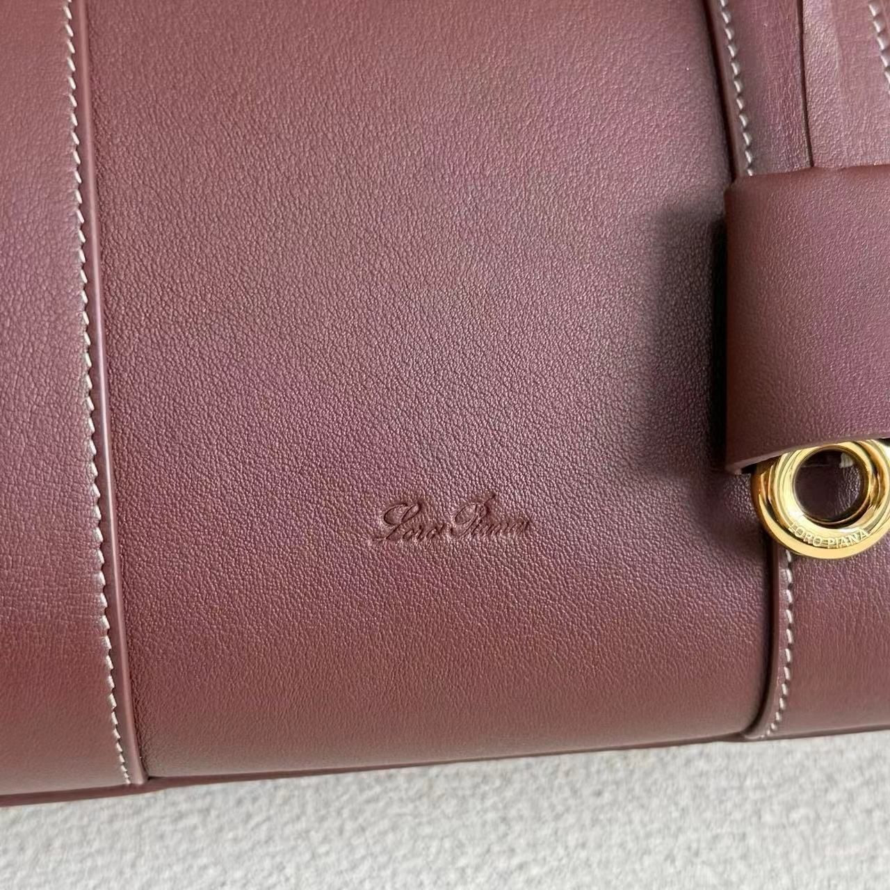 Loro Piana Loom Bag L25 Smooth Calfskin 25x18x12.5cm