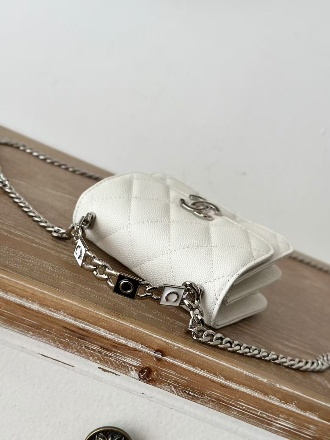 Chanel Coco Caviar Clutch With Chain White 11x8.5x7cm