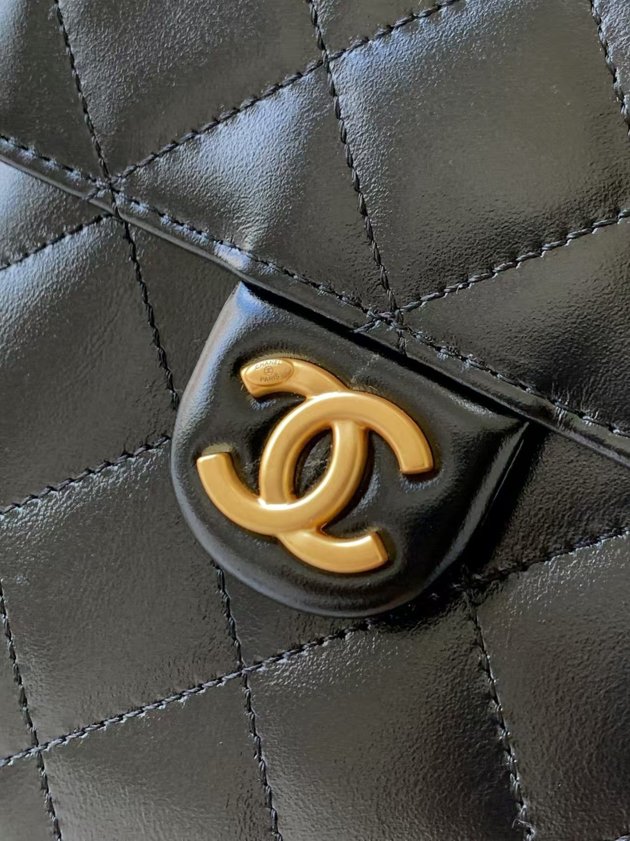 CHANEL 25C Bucket BAG 40x30x15cm