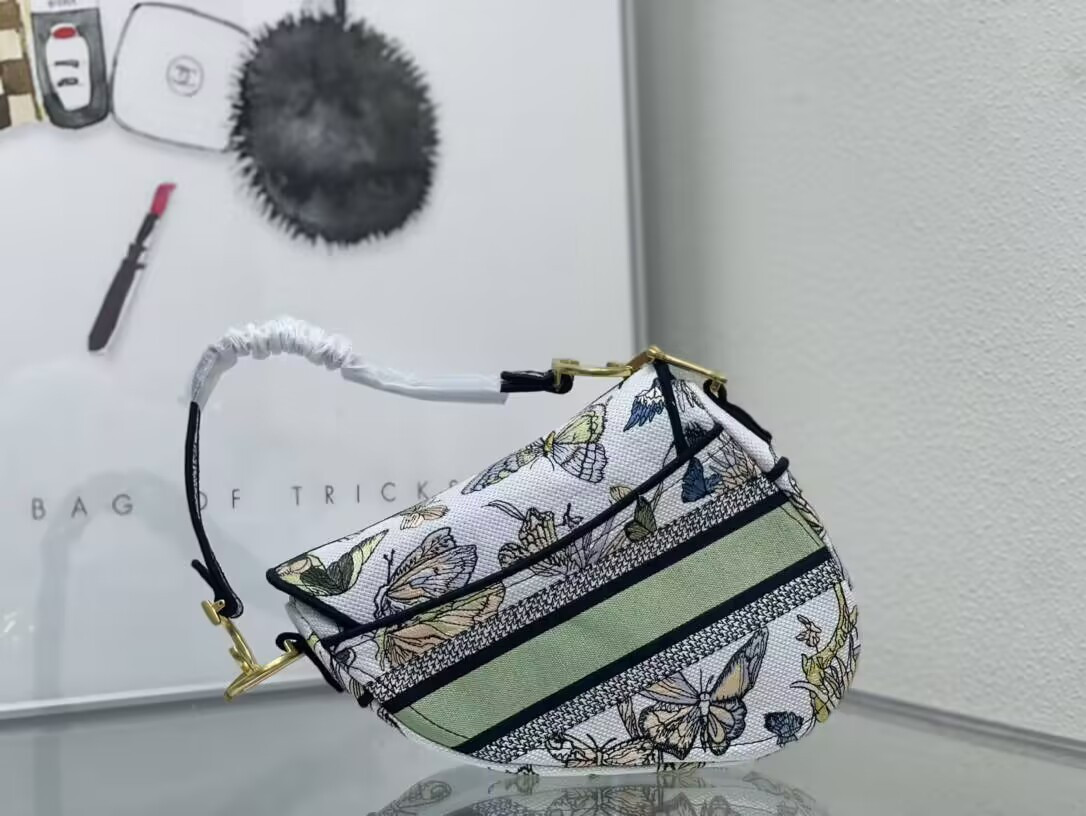 Dior Saddle Bag 25.5 x 20 x 6.5CM