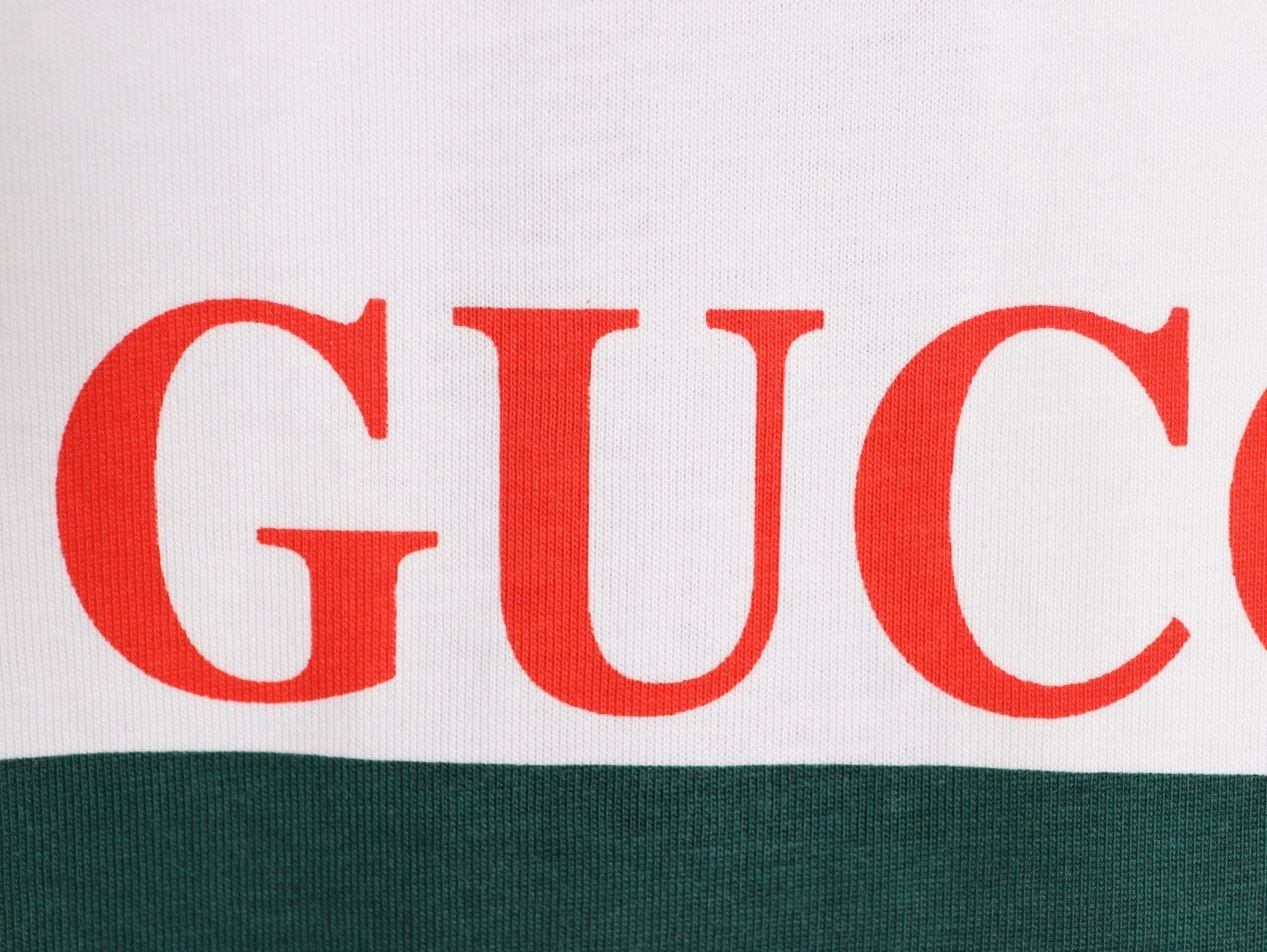 Gucci Long-sleeved T-shirt