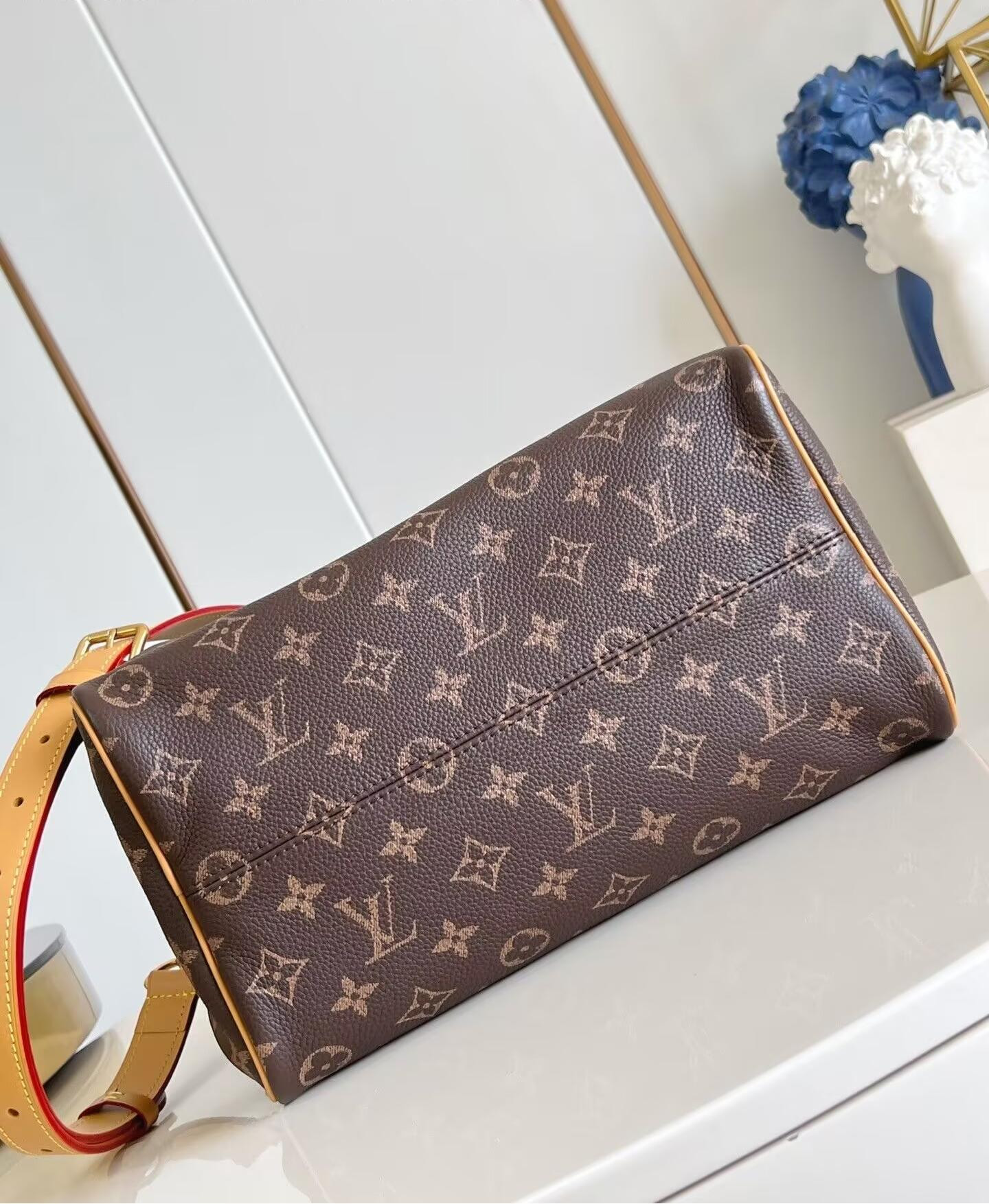 LV Speedy Bandoulière 30 M21122 30 x 21 x 17 cm
