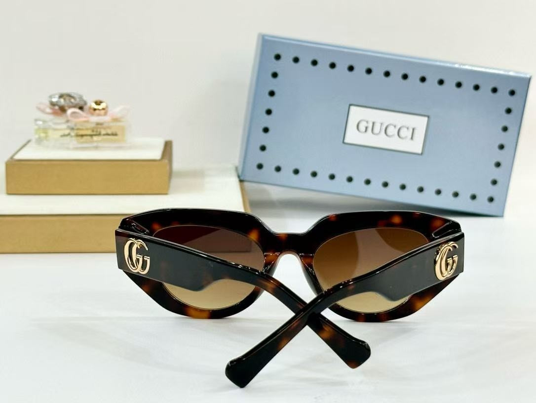 Gucci Glasses GG1843S