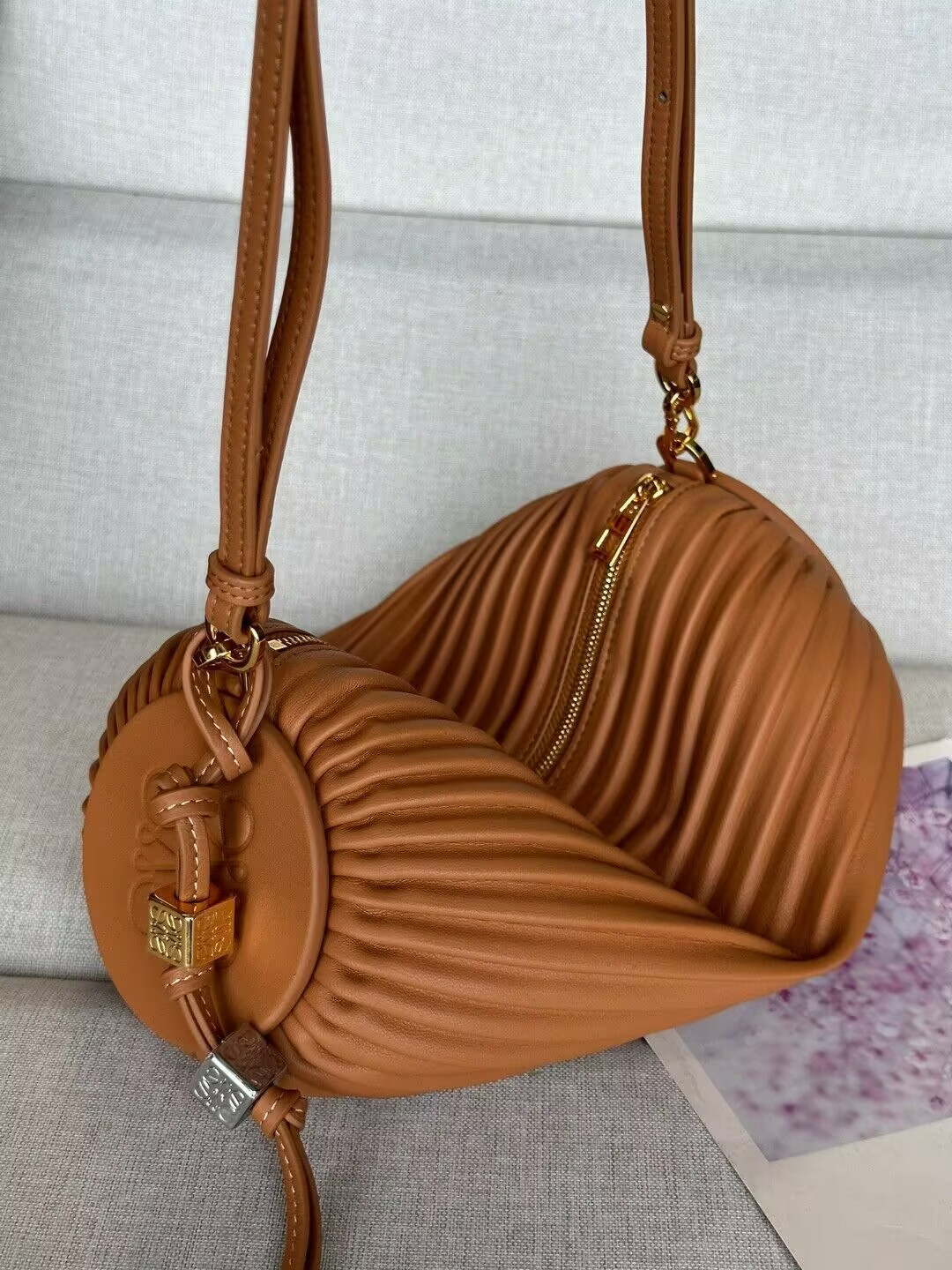 LOEWE Bracelet Pouch in pleated nappa 25x10x10cm