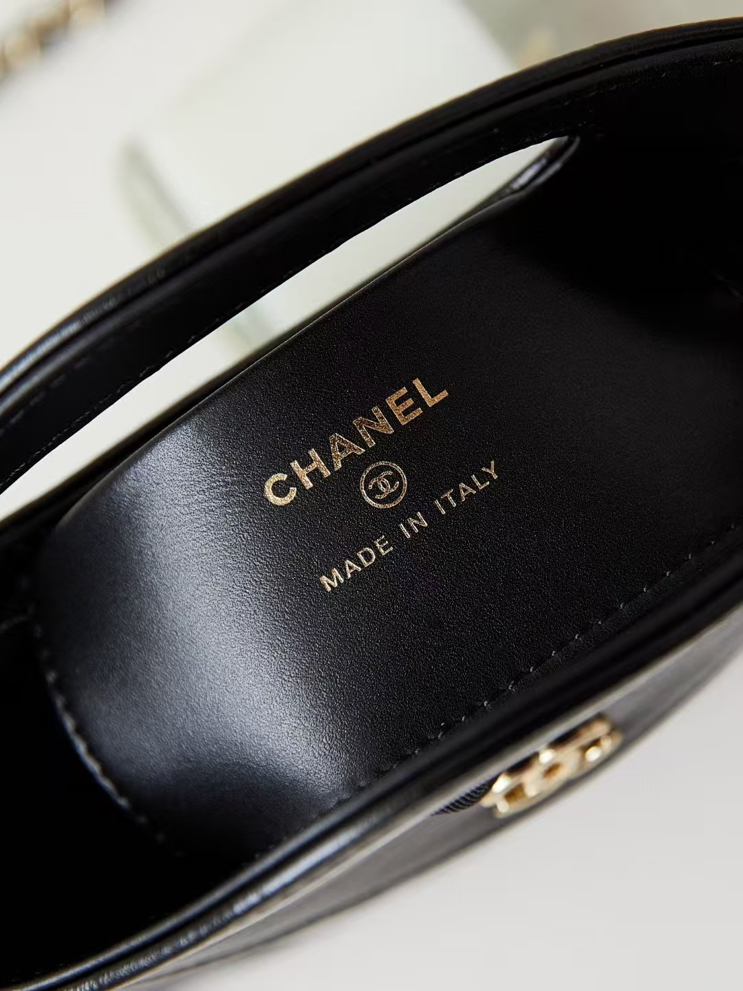 Chanel 31 Nano Chain Bag Lambskin Gold Tone Metal Black AS3656 17.5x20.5x4cm