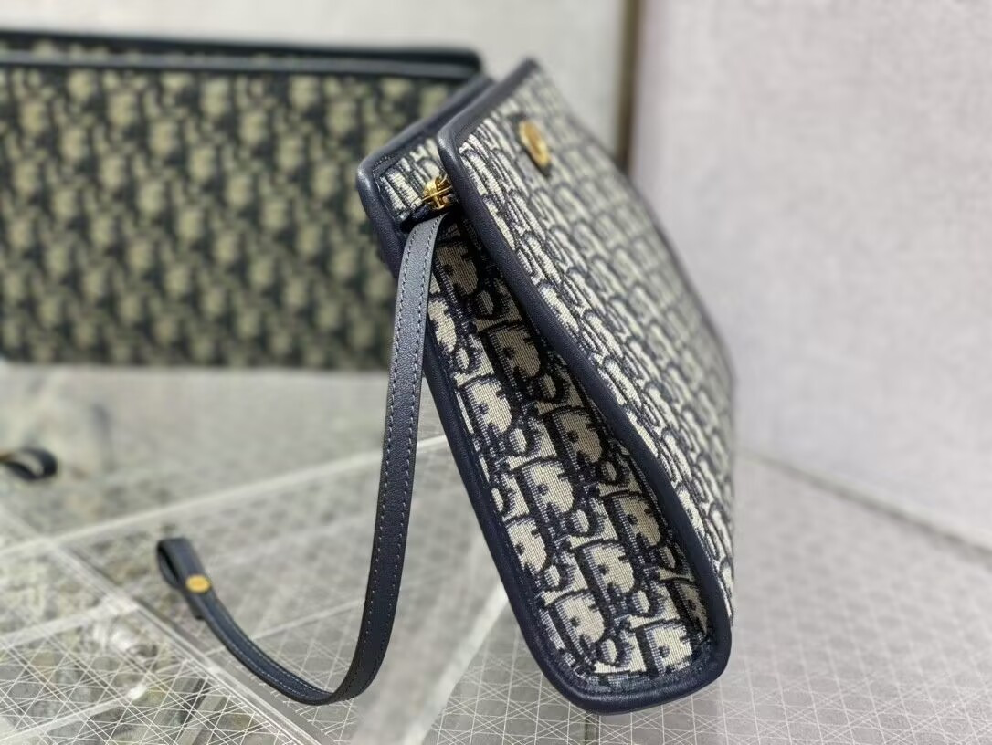 Dior 30 Montaigne Dea Pouch Blue Dior Oblique Jacquard 26x19.5x7cm