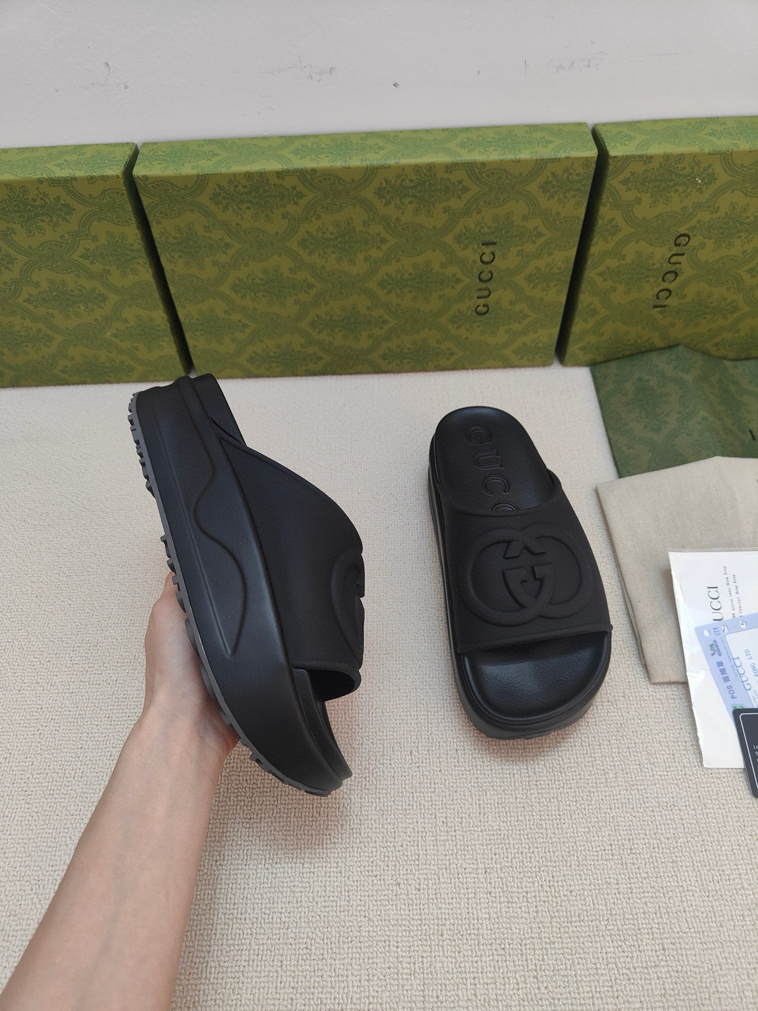 UA Gucci GG Slide Sandal