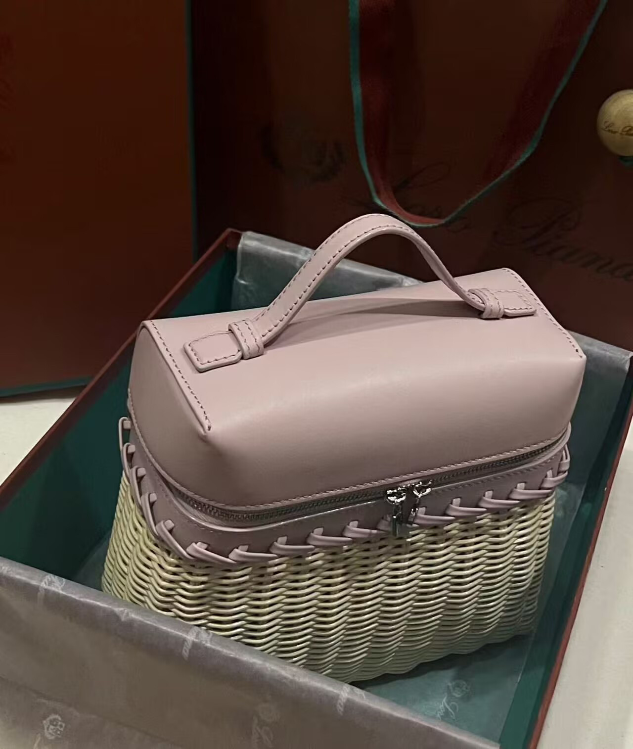 Loro Piana Extra Pocket L19 Wicker Bag 17.5x21x10cm