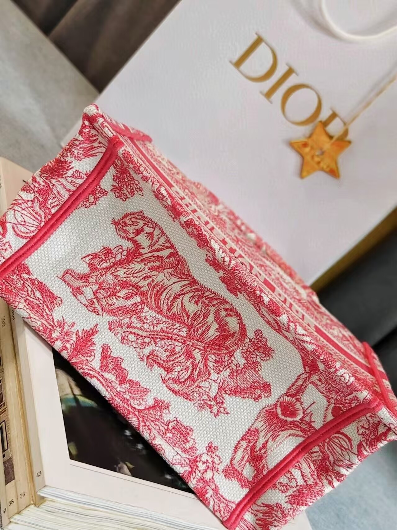 DIOR Tote 26 x 8 x 22cm