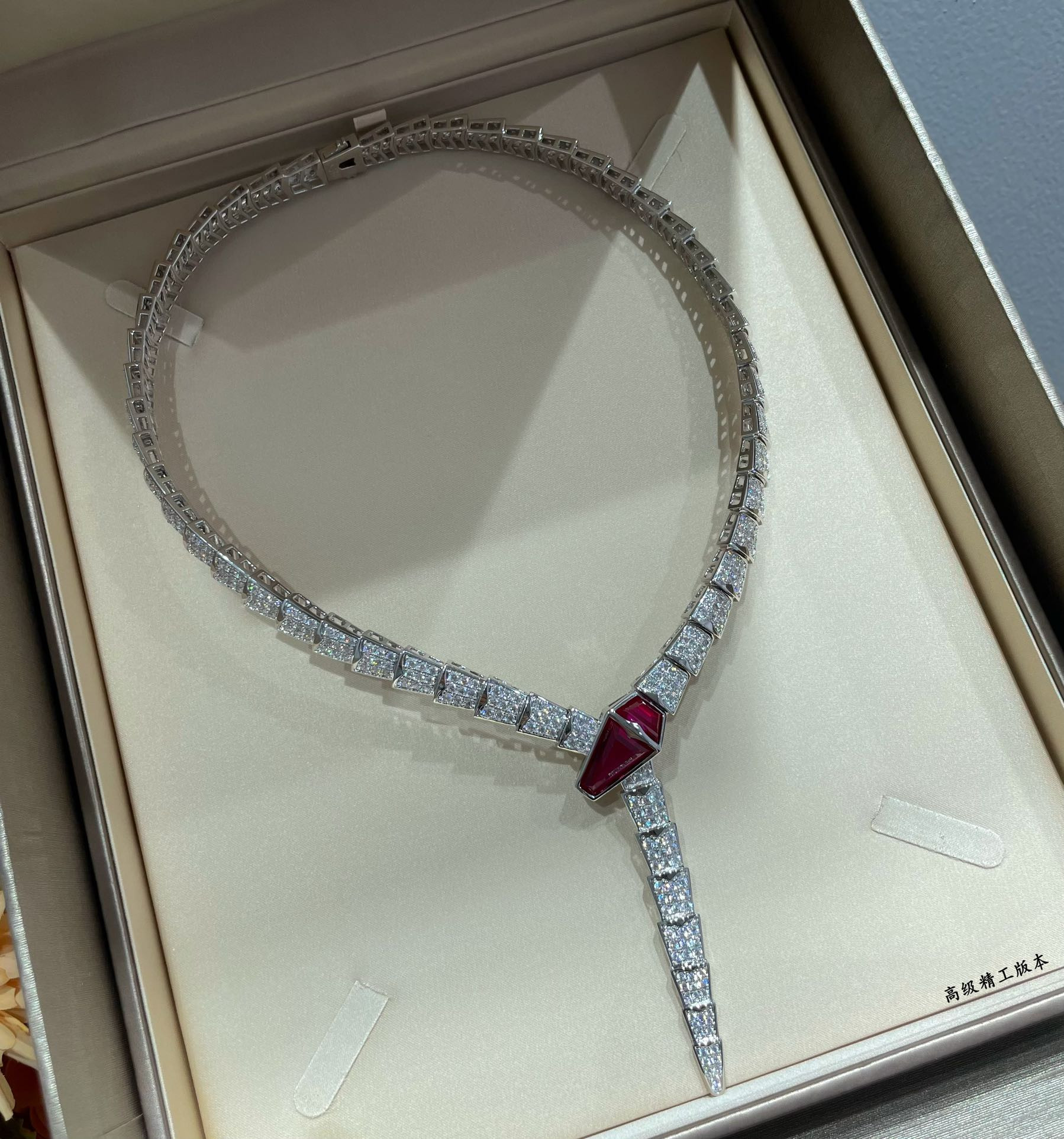 Bvlgari Wide version full diamond snake Necklace