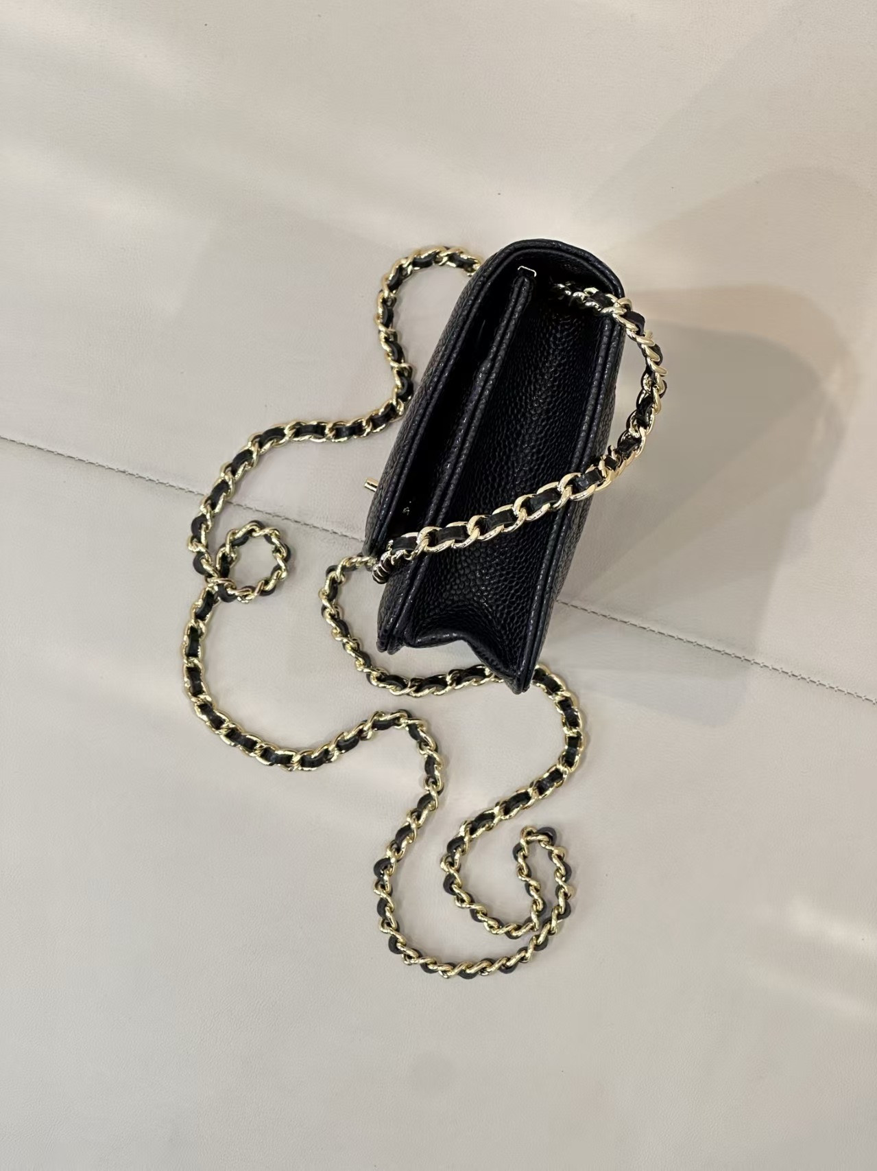 CHANEL WOC CLASSIC WALLET ON CHAIN 13x19cm