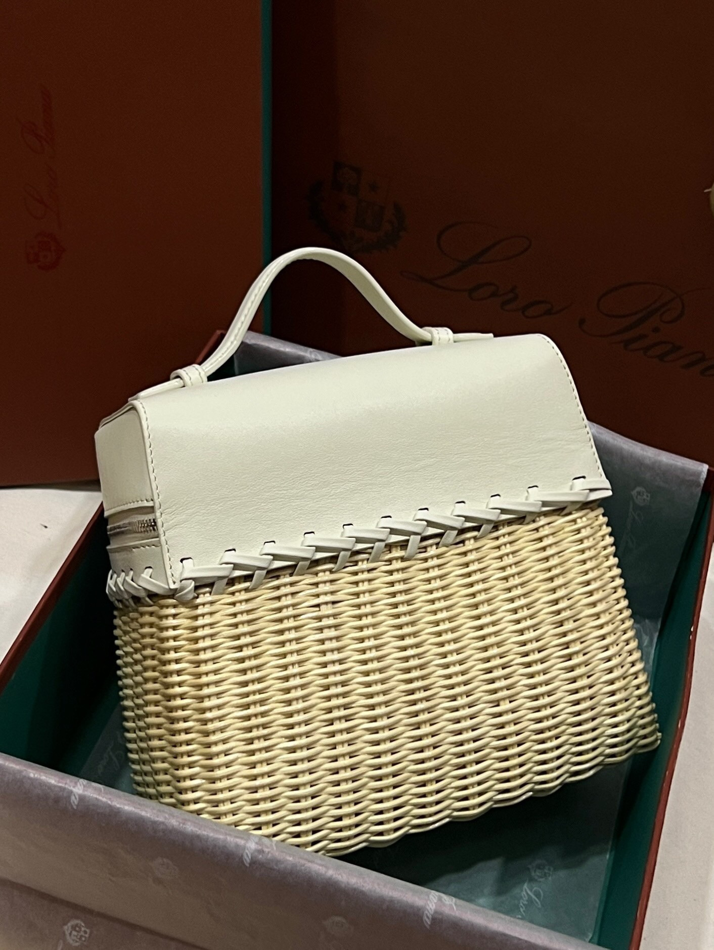 Loro Piana Extra Pocket L19 Wicker Bag 17.5x21x10cm