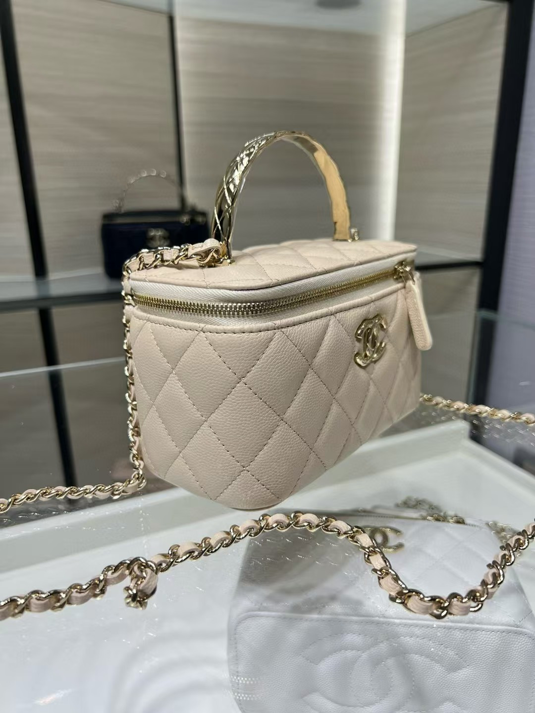 Chanel Clutch With Chain AP4590 17x9.5x8cm