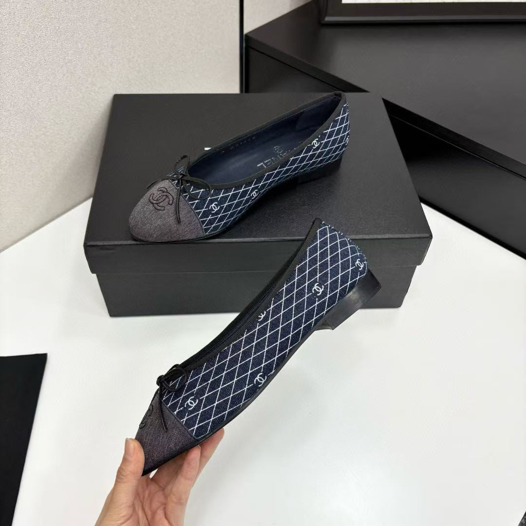 UA CHANEL BALLET FLATS