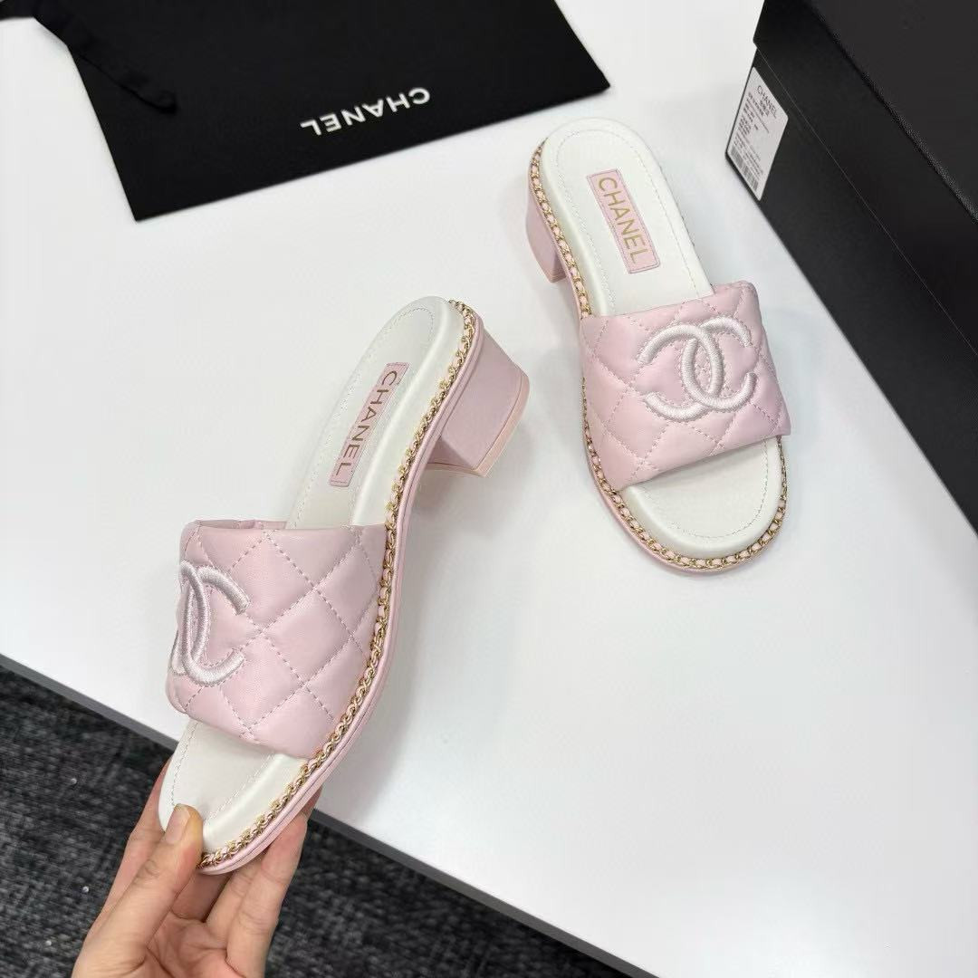 UA Chanel Slides