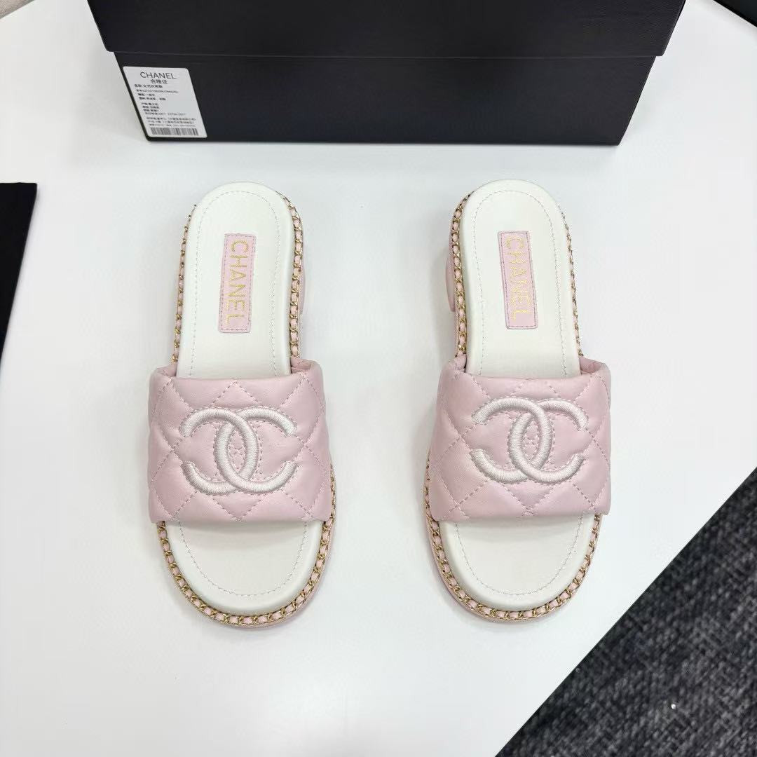 UA Chanel Slides