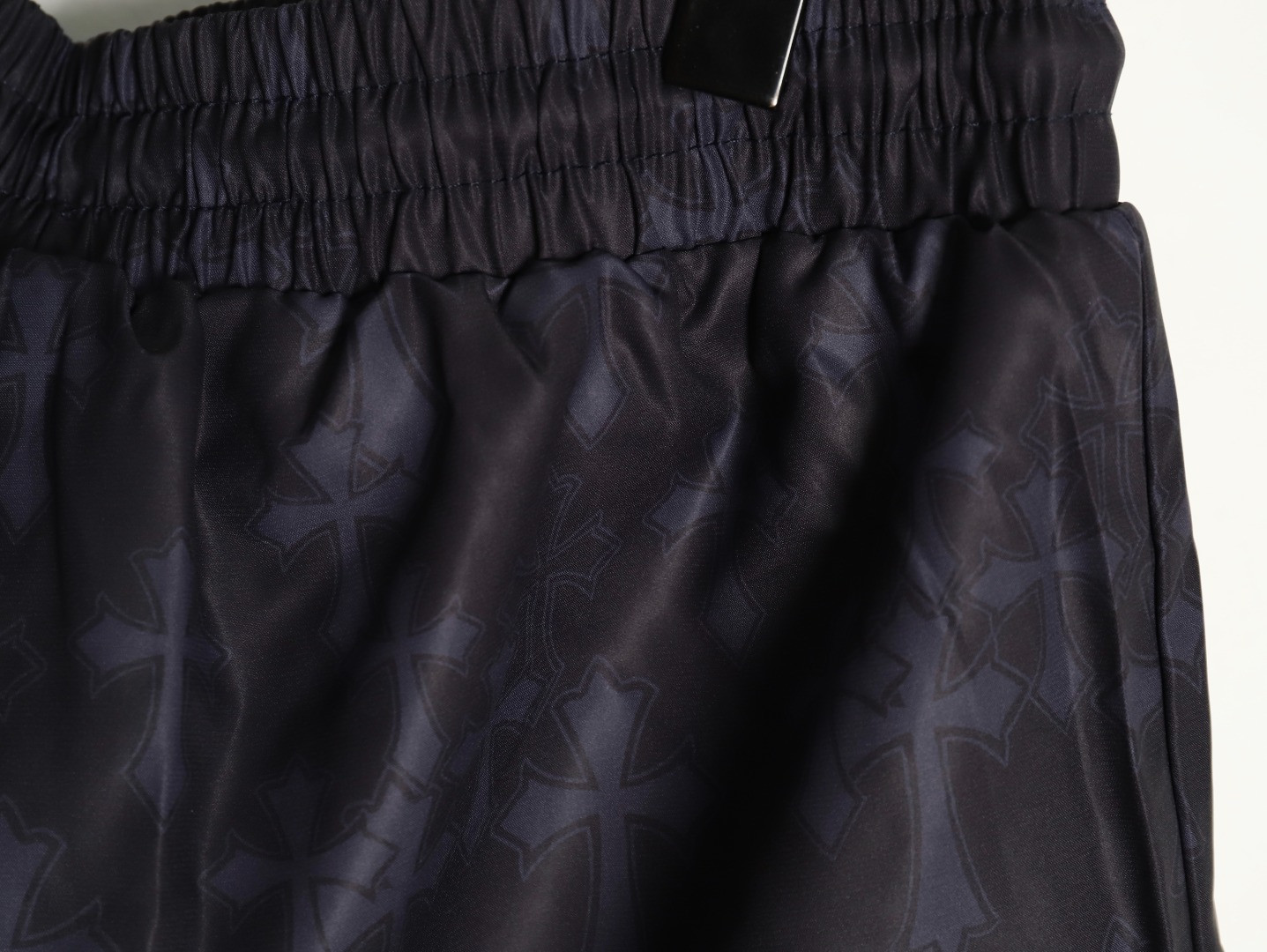 Ch*0me He**ts shorts