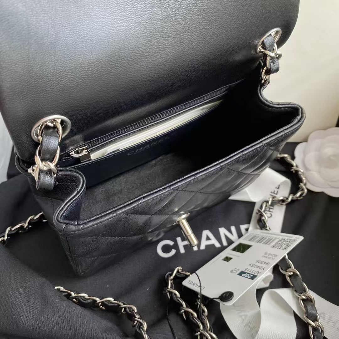 Chanel Mini Classic Handbag Lambskin & Silver-Tone Metal Black 13.5x 17x8cm