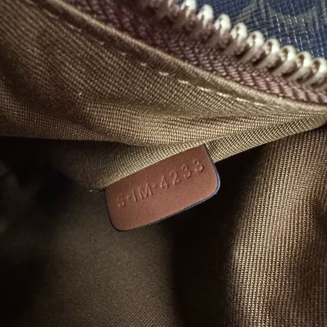 Celine SMALL HELOÏSE BAG IN TRIOMPHE CANVAS AND CALFSKIN 19x22x5cm