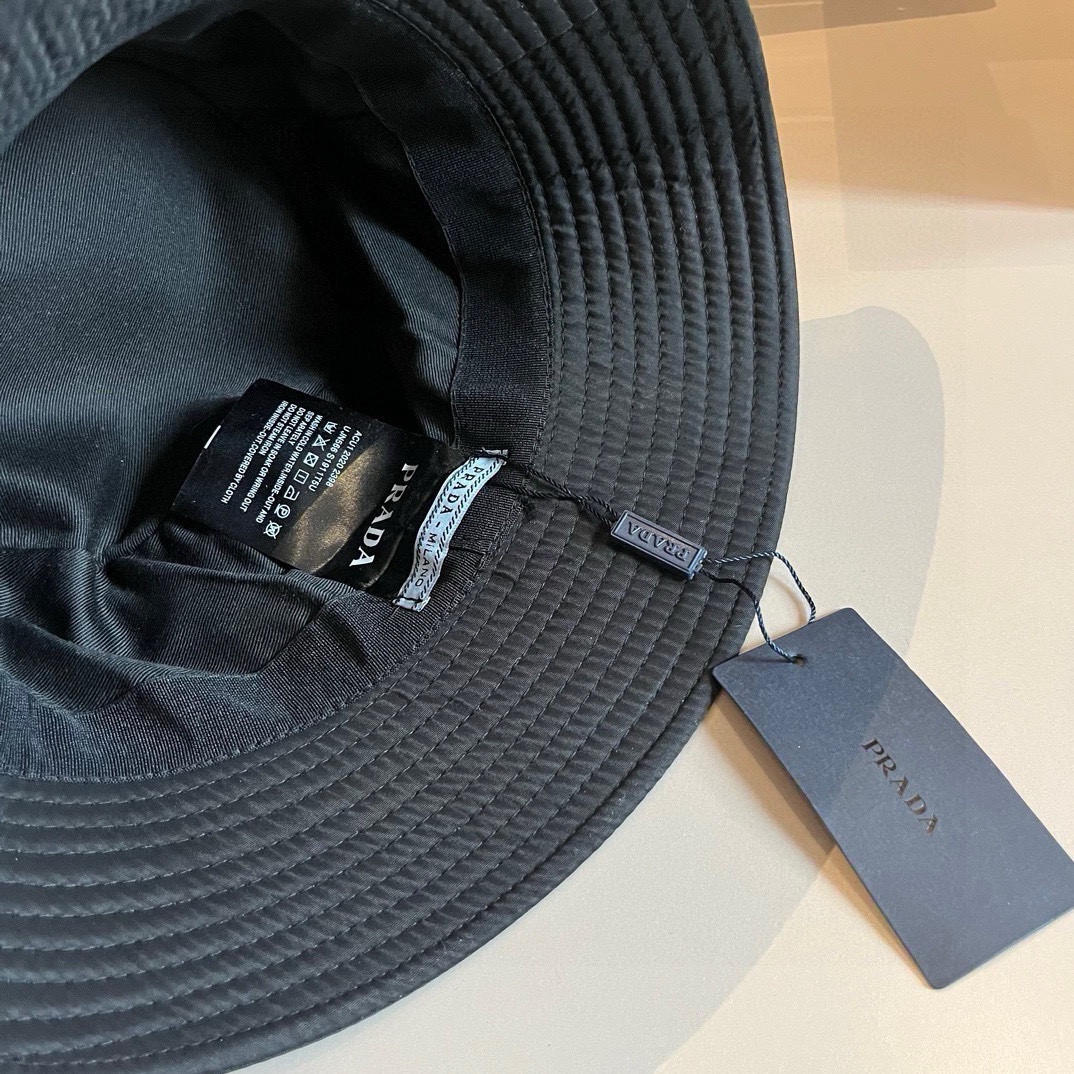 Prada Re-Nylon bucket hat