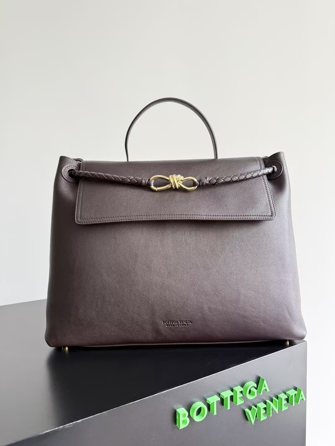 Bottega Veneta Large Ciao Ciao 32x41.5x14.5cm