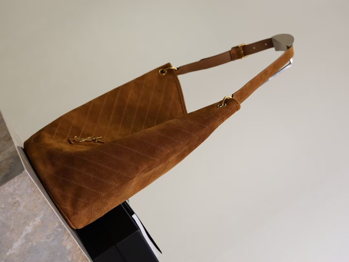 YSL NIKI Supple Bucket In Suede 33x16x40cm