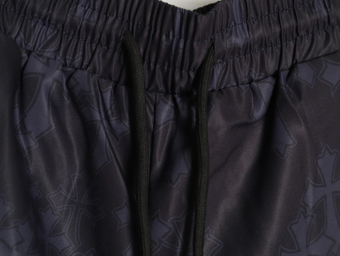 Ch*0me He**ts shorts