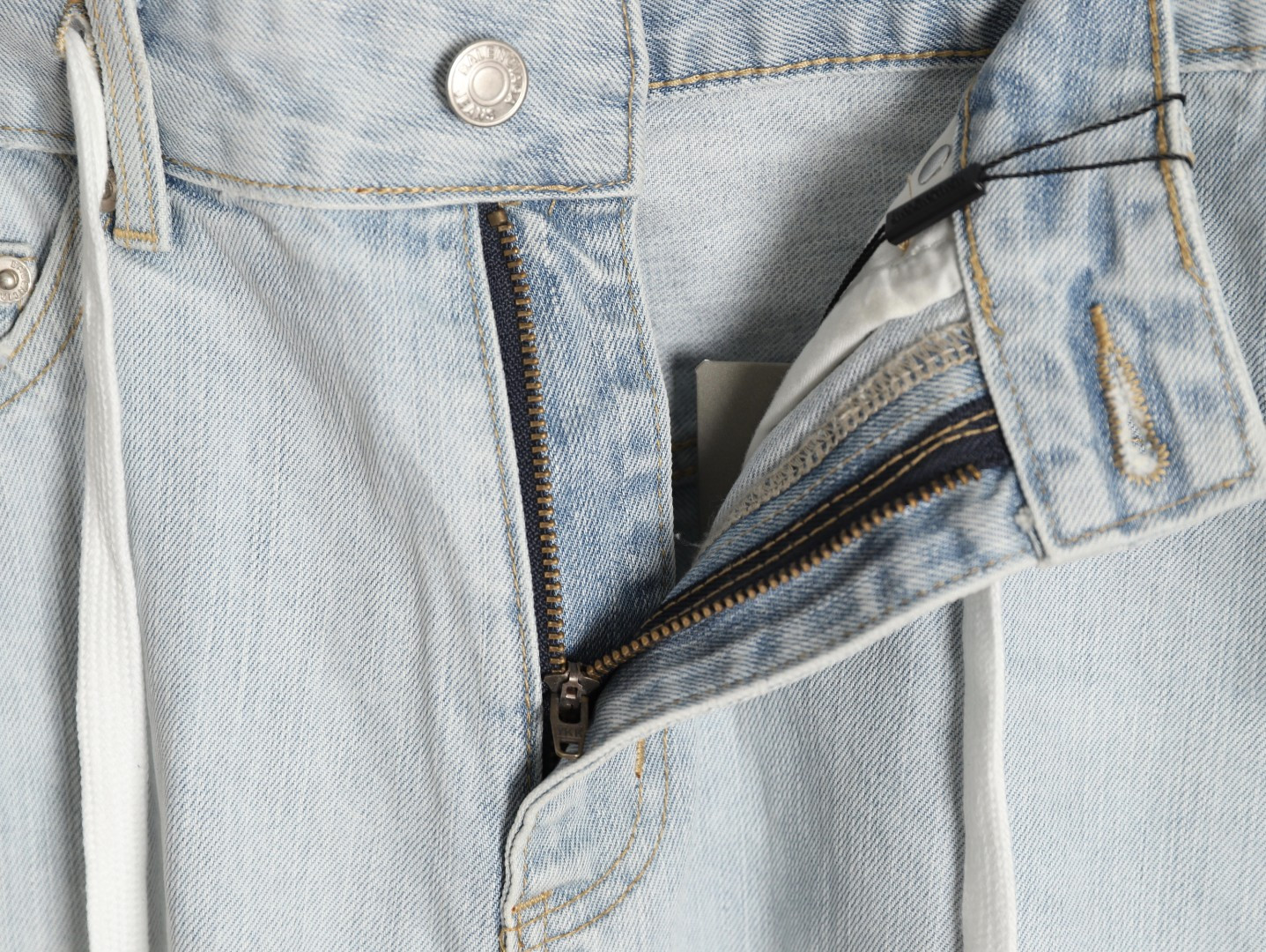 Balenciaga 25ss shorts