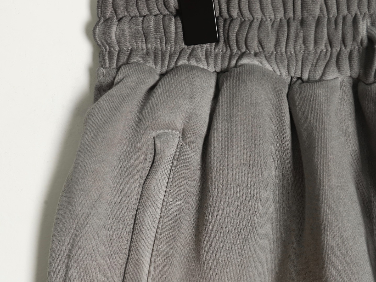 Ch*0me He**ts shorts