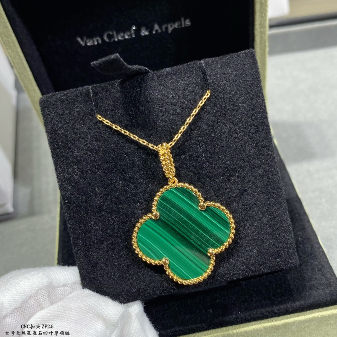 Van Cleef & Arpels Large Four Leaf Clover Necklace Diameter approx 2.5cm,Chain length approx 80cm