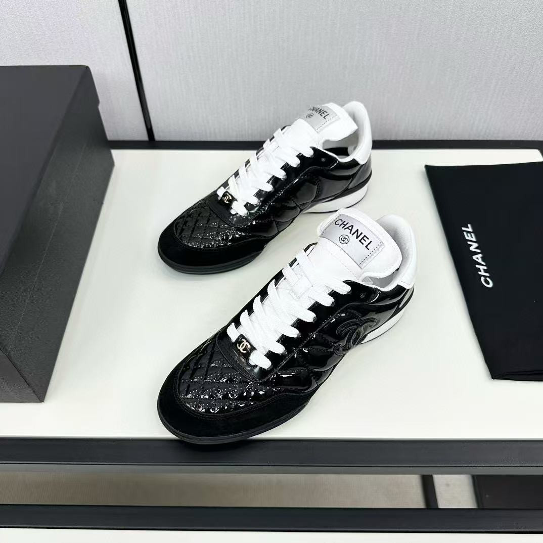 UA CHANEL SNEAKER
